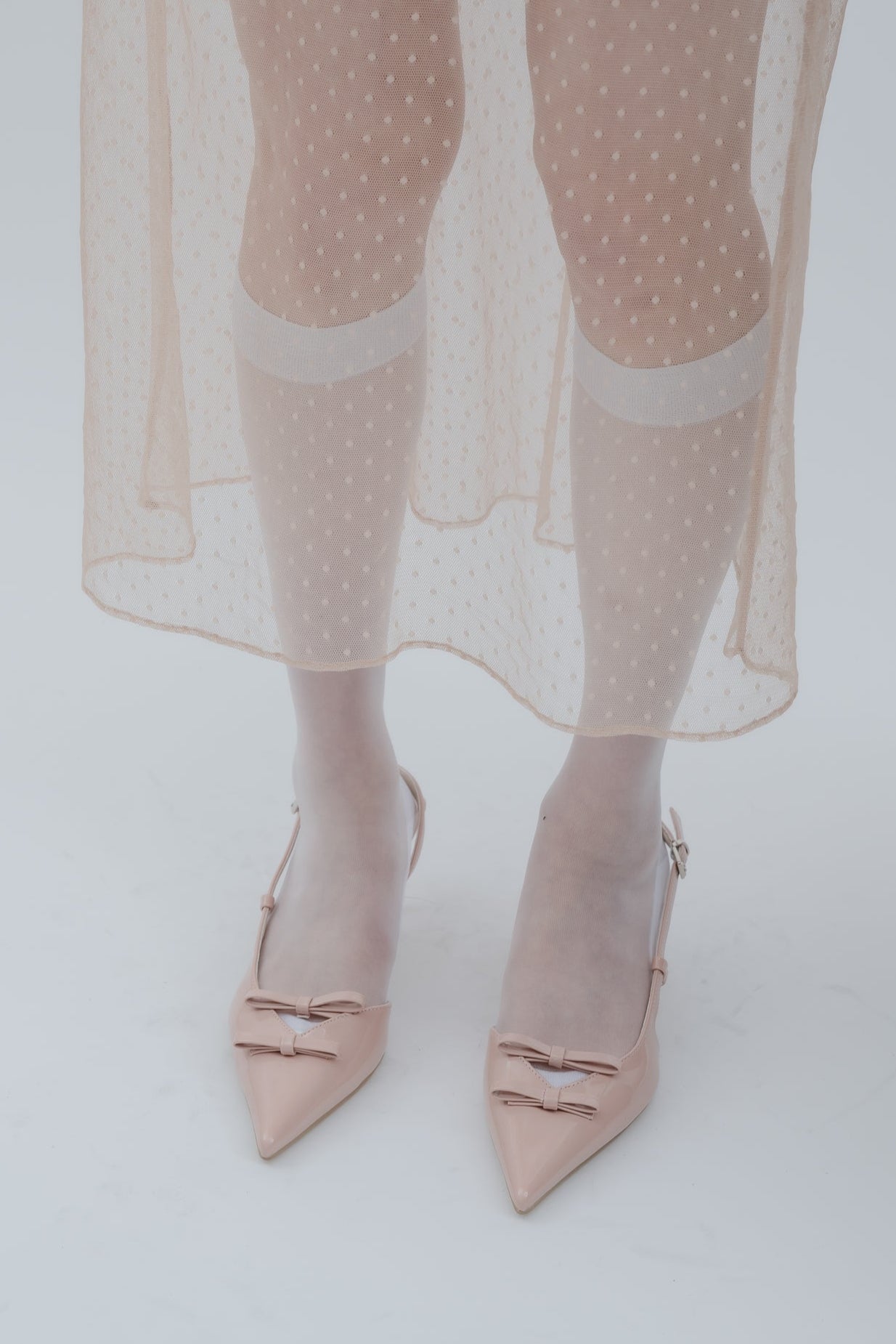 pointed ribbon mules