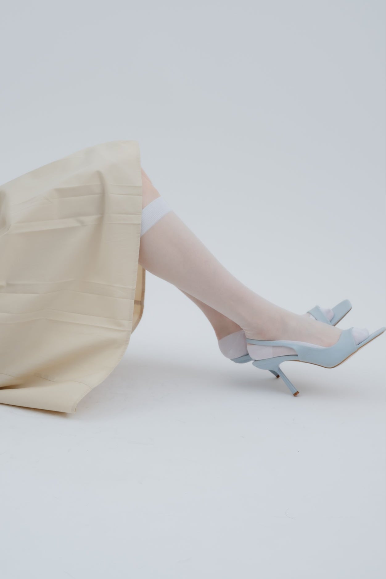 square toe round design sandals