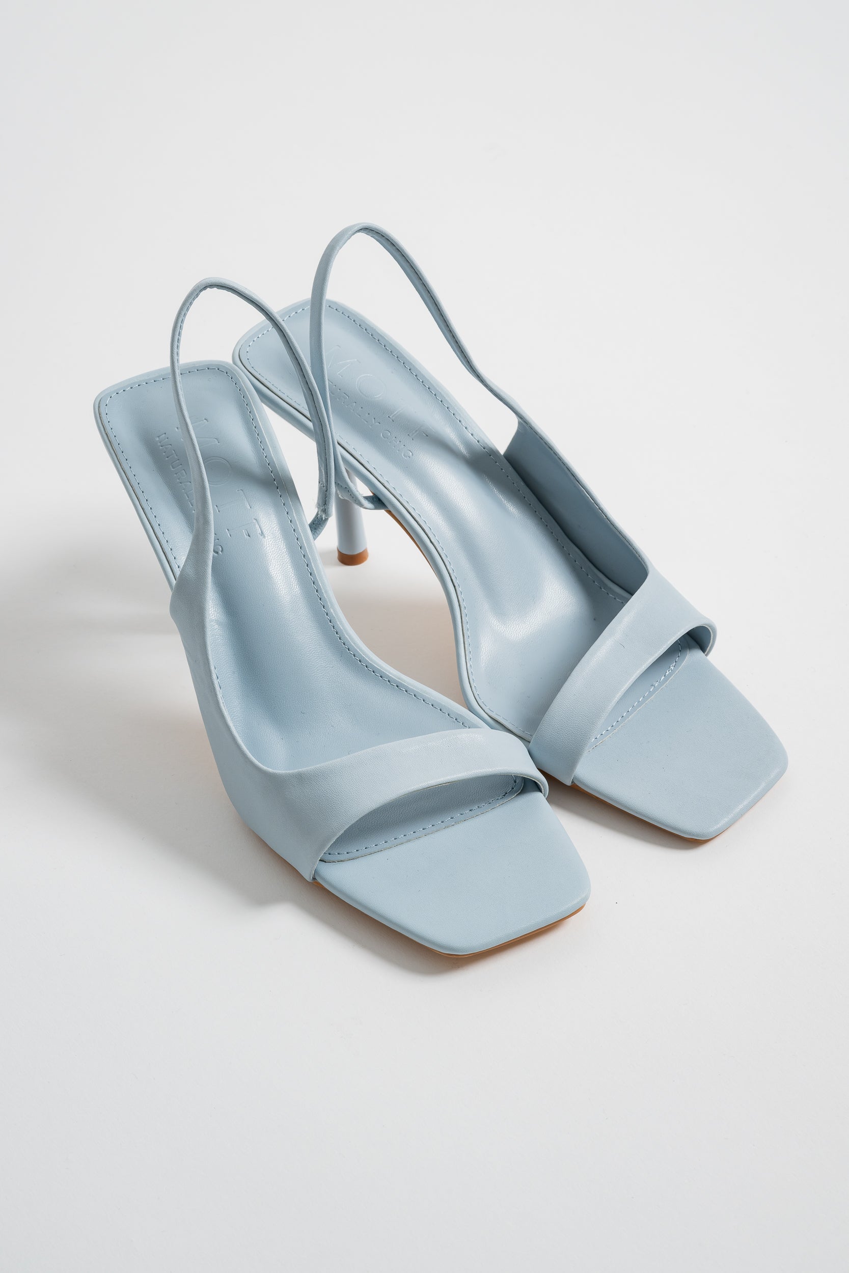 square toe round design sandals