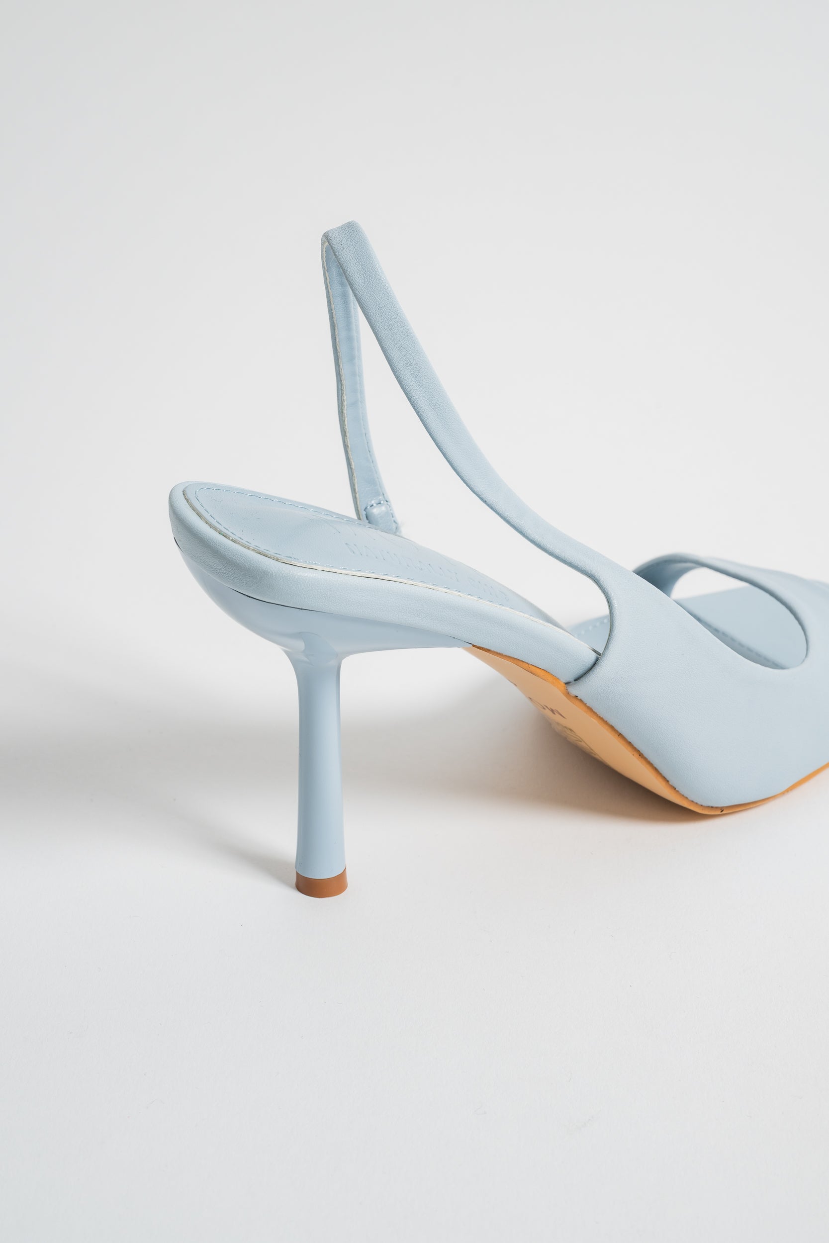 square toe round design sandals